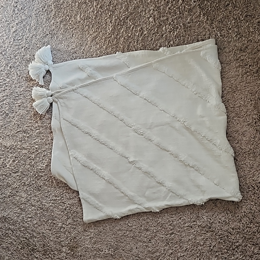Rachel Zoe blanket